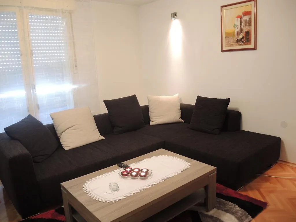 Apartment In Centre For 7 Split