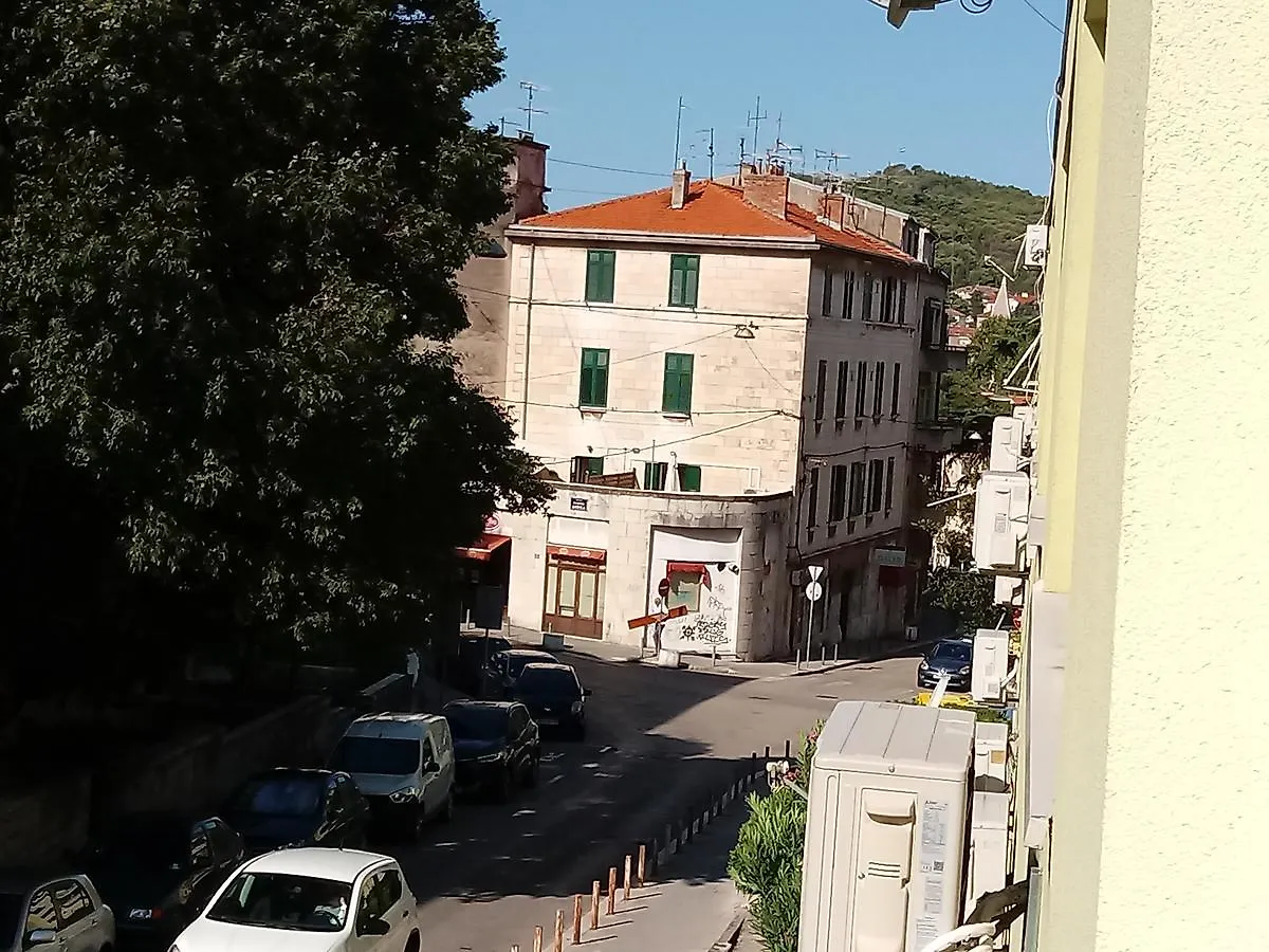 Apartment In Centre For 7 Split 0*,  Kroatien